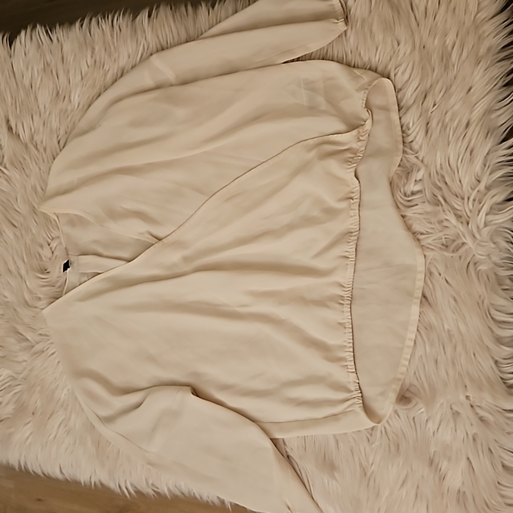 ~~H&M Divided Sheer Button-Front Top in White | Size 4~~